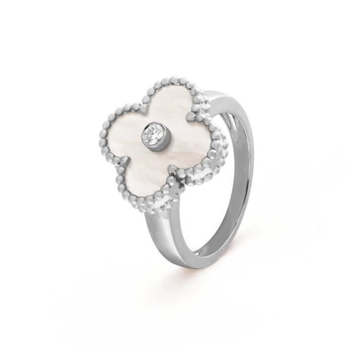 Vintage Alhambra ring