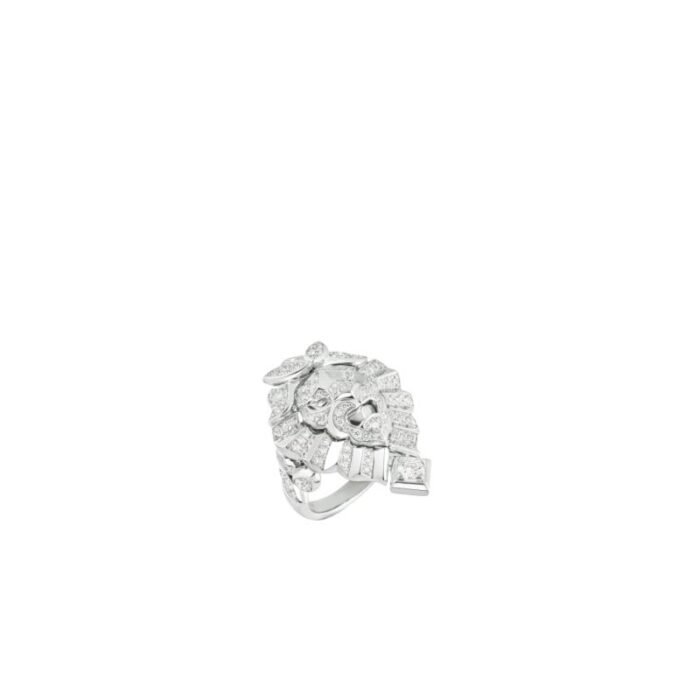 LION SOLAIRE DE CHANEL RING