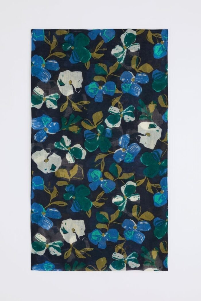 Pretty Circle Scarf