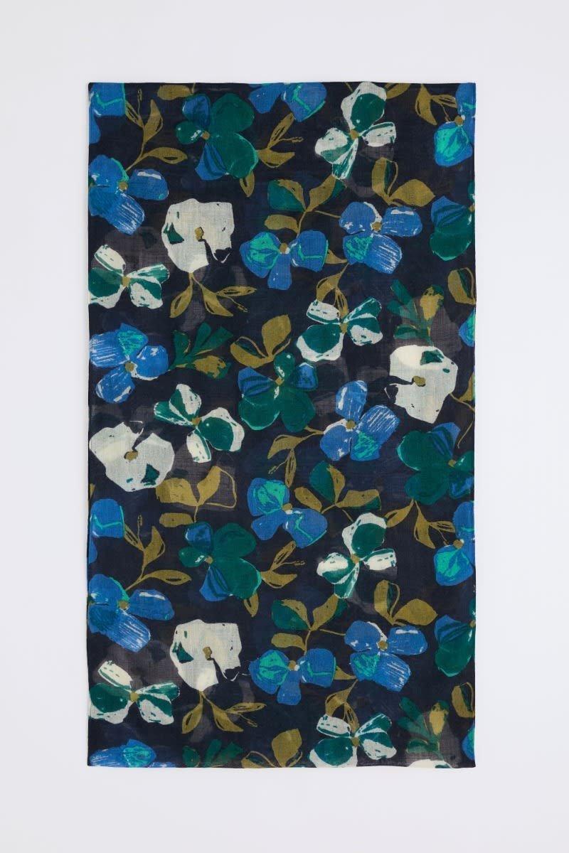 Pretty Circle Scarf