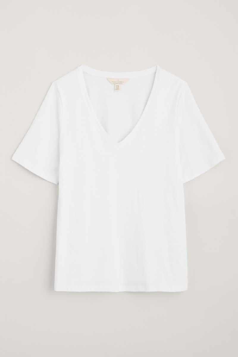 Burdock V-Neck T-Shirt in GOTS-Certified Organic Cotton Slub