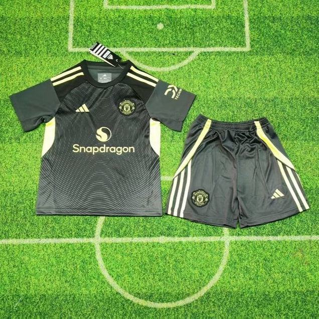 Kids Size 25/26 Manchester United goalkeeper