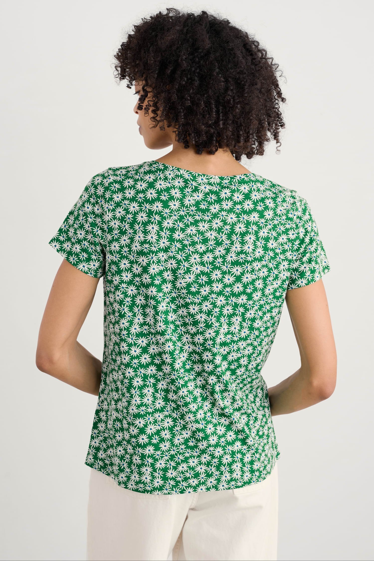 Appletree Keyhole Detail T-Shirt